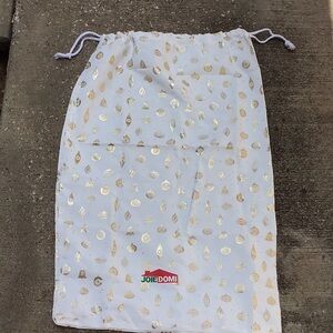 NWOT CHRISTMAS DRAWSTRING BAG